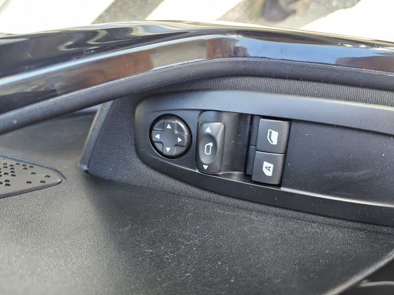 PEUGEOT 208 1.4 HDI 70 CH ACTIVE CLIM 5 PORTES 