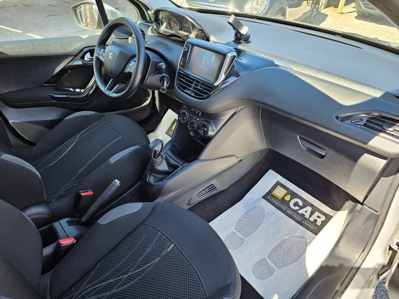 PEUGEOT 208 1.4 HDI 70 CH ACTIVE CLIM 5 PORTES 