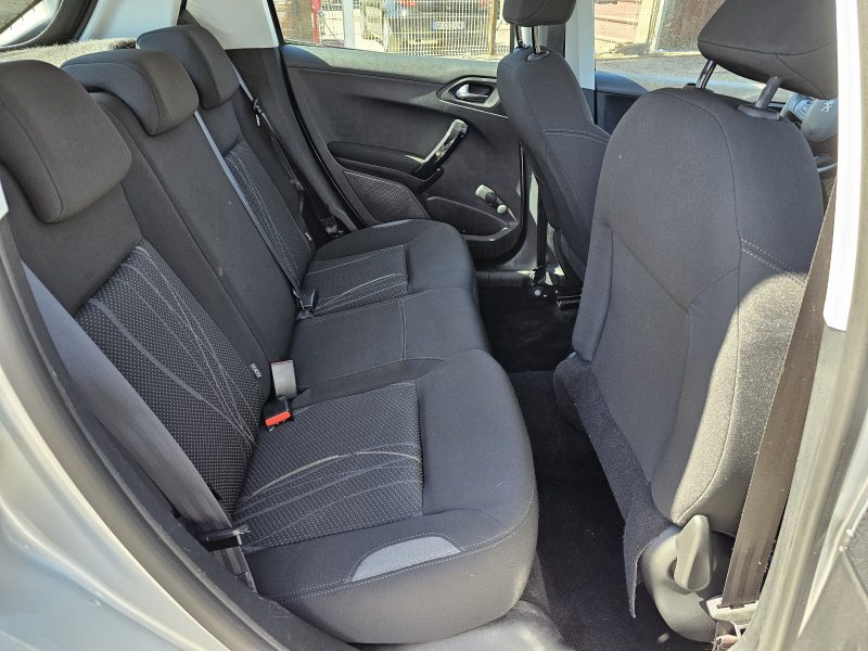 PEUGEOT 208 1.4 HDI 70 CH ACTIVE CLIM 5 PORTES 
