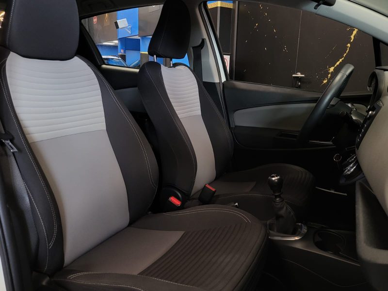 TOYOTA YARIS 1.5 VVTI BVM5 110cv FRANCE / PREMIERE MAIN / SUIVI TOYOTA