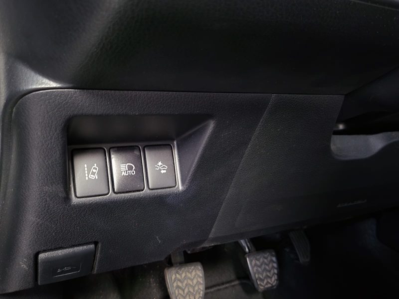 TOYOTA YARIS 1.5 VVTI BVM5 110cv FRANCE / PREMIERE MAIN / SUIVI TOYOTA