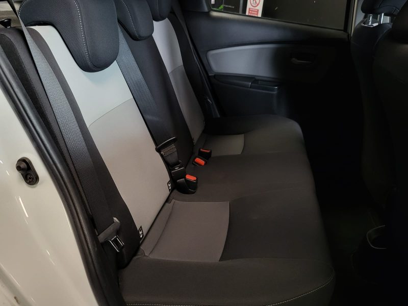 TOYOTA YARIS 1.5 VVTI BVM5 110cv FRANCE / PREMIERE MAIN / SUIVI TOYOTA