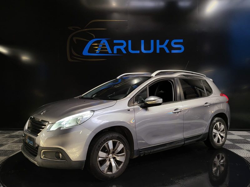 PEUGEOT 2008 1.2 PURE TECH 82cv STYLE / AIDE PARKING ARRIERE / BLUETOOTH / GPS