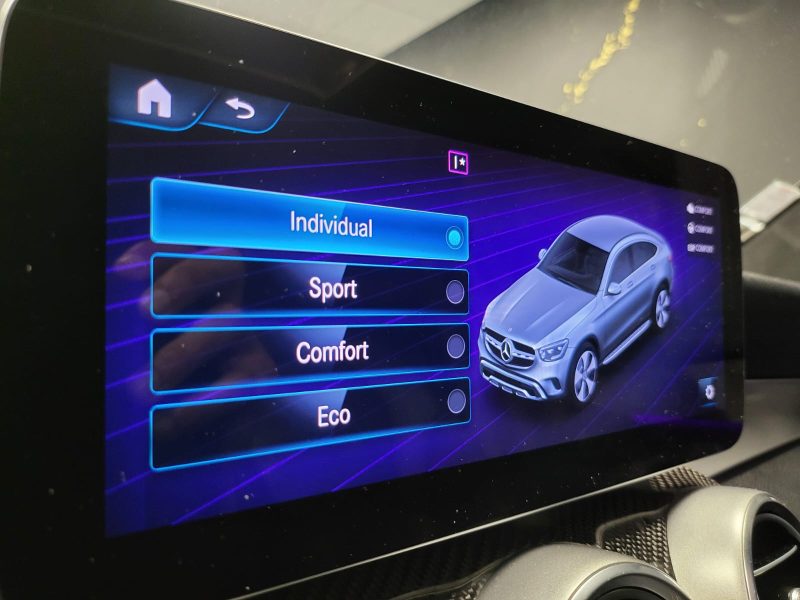 MERCEDES GLC COUPE COUPE 220d 4MATIC 9G-TRONIC 194cv AMG LINE TOIT OUVRANT / CARPLAY / COCKPIT