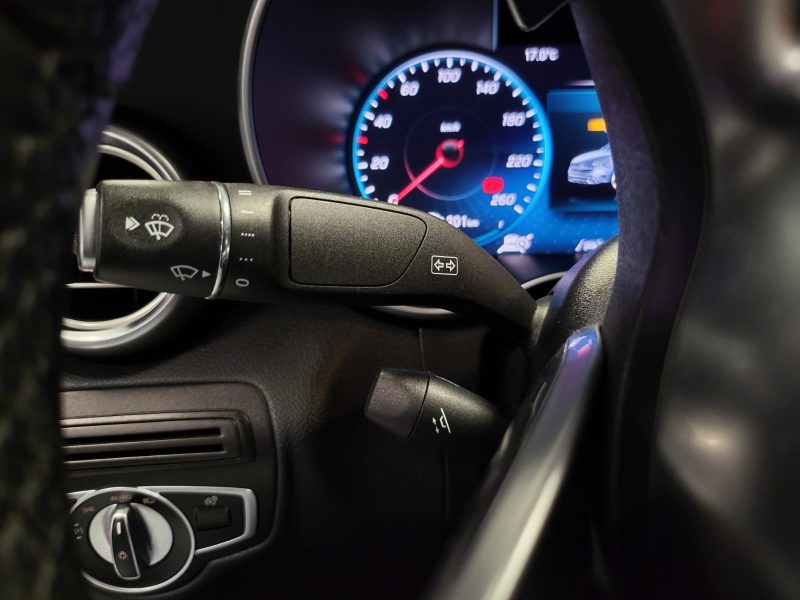 MERCEDES GLC COUPE COUPE 220d 4MATIC 9G-TRONIC 194cv AMG LINE TOIT OUVRANT / CARPLAY / COCKPIT