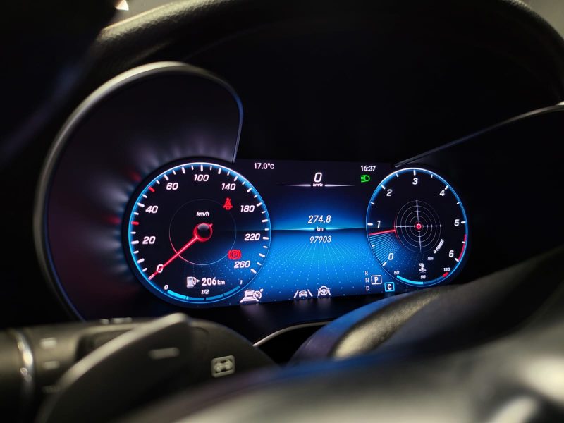 MERCEDES GLC COUPE COUPE 220d 4MATIC 9G-TRONIC 194cv AMG LINE TOIT OUVRANT / CARPLAY / COCKPIT