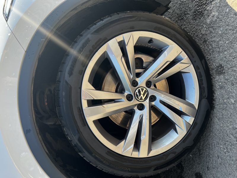 VOLKSWAGEN TIGUAN 2021