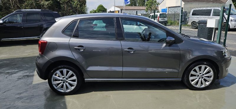 VOLKSWAGEN POLO V 
