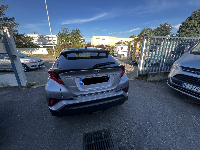 TOYOTA C-HR Hybride Graphic Pack Premium MY20