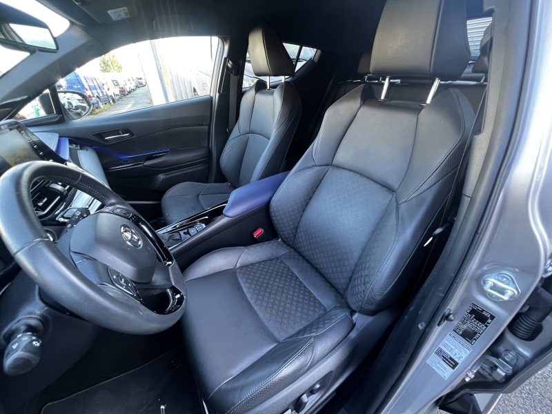 TOYOTA C-HR Hybride Graphic Pack Premium MY20