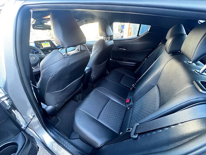 TOYOTA C-HR Hybride Graphic Pack Premium MY20