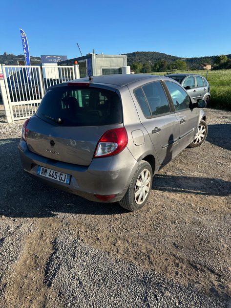 RENAULT CLIO III 2010