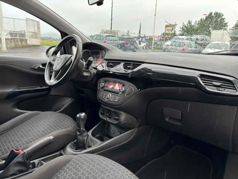 OPEL CORSA E 2016