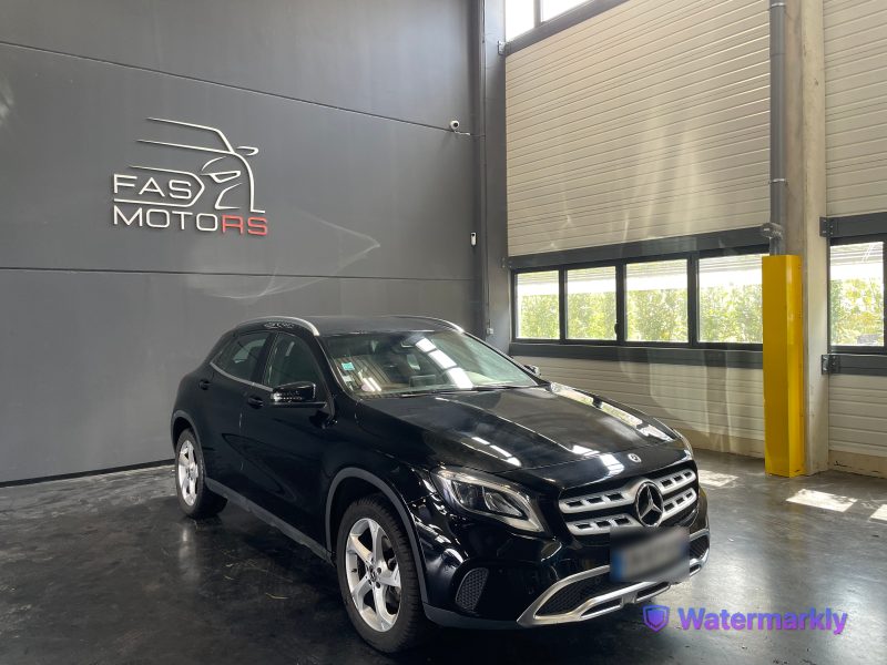 MERCEDES GLA 2017