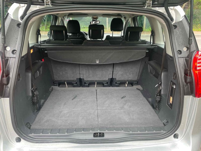 PEUGEOT 5008 1.6HDI 110CV