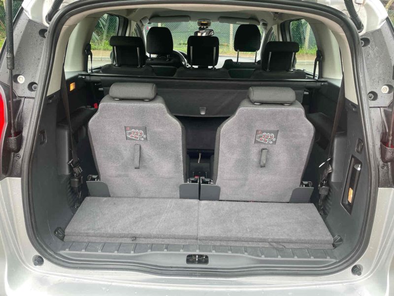 PEUGEOT 5008 1.6HDI 110CV