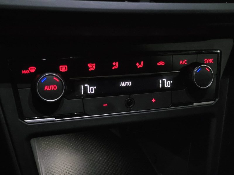 1.0 TSI 115 cv CARAT R-LINE / CARPLAY / RADAR / REGULATEUR