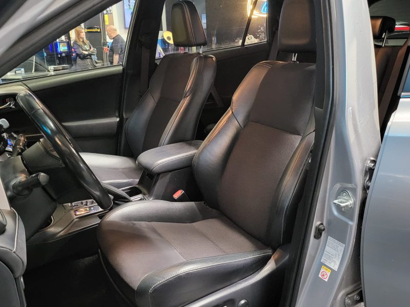 TOYOTA RAV4 Hybrid 2.5 VVT-i 197cv Black Edition BVA