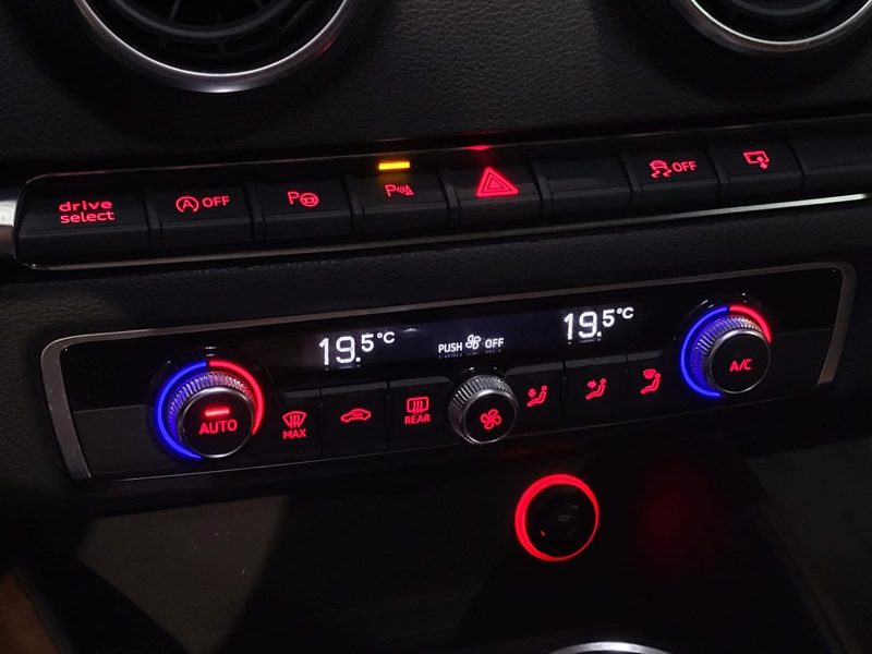 AUDI A3 Sportback 1.6 TDI 110cv Ambition Luxe BVM6