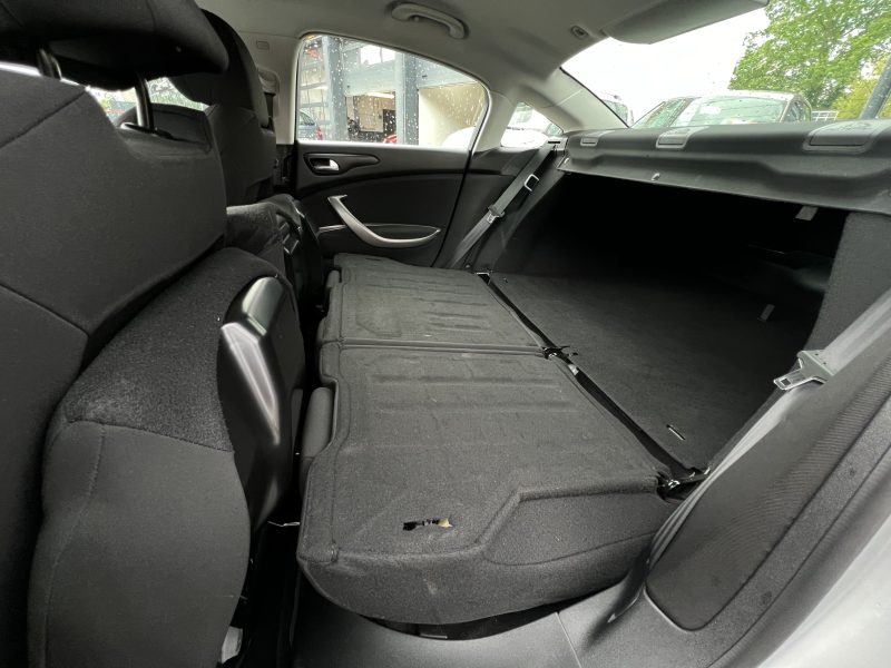 CITROEN C5 II PHASE 2 1.6 VTI 120 Cv PREMIERE MAIN / BOITE AUTOMATIQUE 47 700 Kms - Garantie 1 an