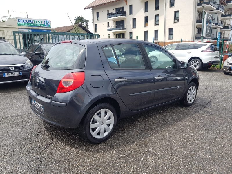 RENAULT CLIO III 1.2i 65CV DYNAMIQUE