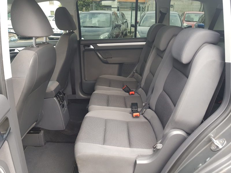 VOLKSWAGEN TOURAN 1.6 TDi 105CV TRENDLINE 7PLACES