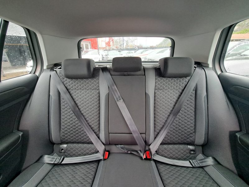 VOLKSWAGEN GOLF VII 2018