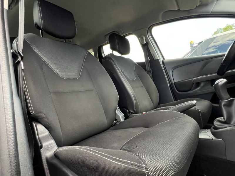 RENAULT CLIO 4 IV ESTATE 1.5 DCI 90 Cv GPS BLUETOOTH ATTELAGE REGULATEUR CRIT AIR 2 - GARANTIE 1 AN