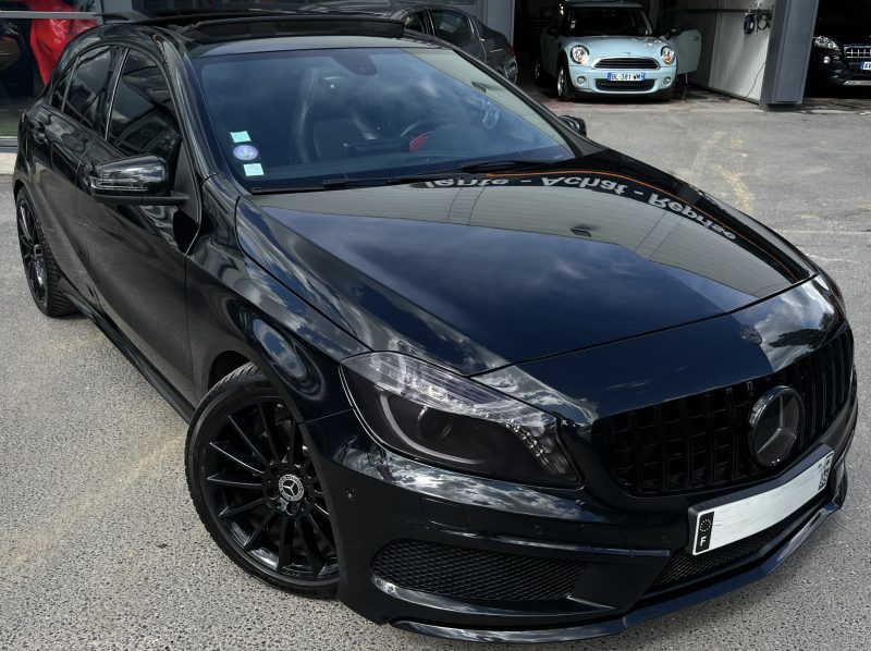MERCEDES CLASSE A III 250 4MATIC FASCINATION 2.0 211 Cv TOIT OUVRANT APPLE & ANDROID Garantie 1 an