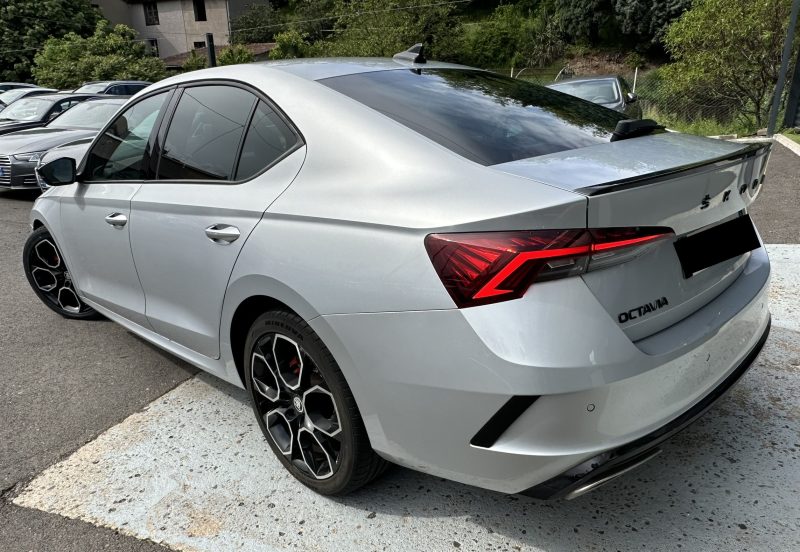 SKODA OCTAVIA 2021 2.0 TDi 150 RS Pack DSG7*VIRTUAL*CAMERA*LED*GPS*