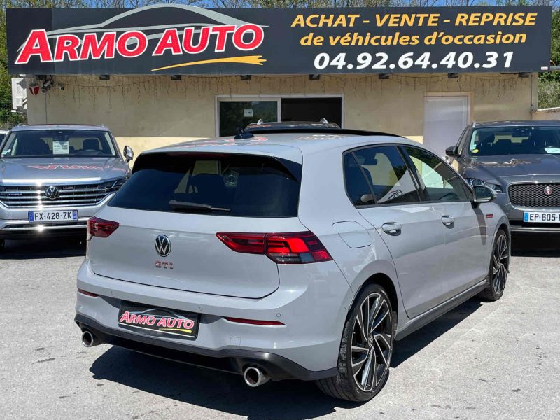 VOLKSWAGEN GOLF 2020