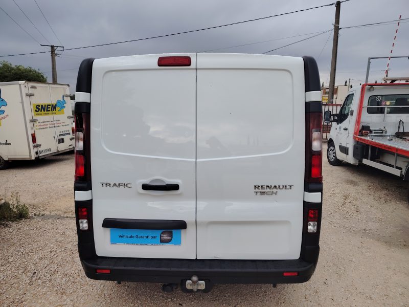 RENAULT TRAFIC III Fourgon 2017 L2H1 120CV 
