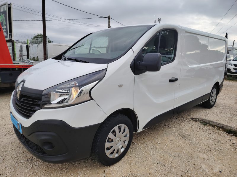 RENAULT TRAFIC III Fourgon 2017 L2H1 120CV 