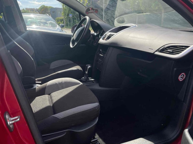 PEUGEOT 207 1.6HDI 109CV