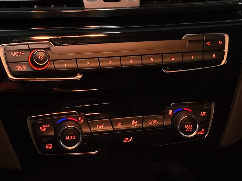 sDrive 18d 150 cv BUISNESS DESIGN / CAMERA / REGULATEUR / AFFICHAGE TETE HAUTE