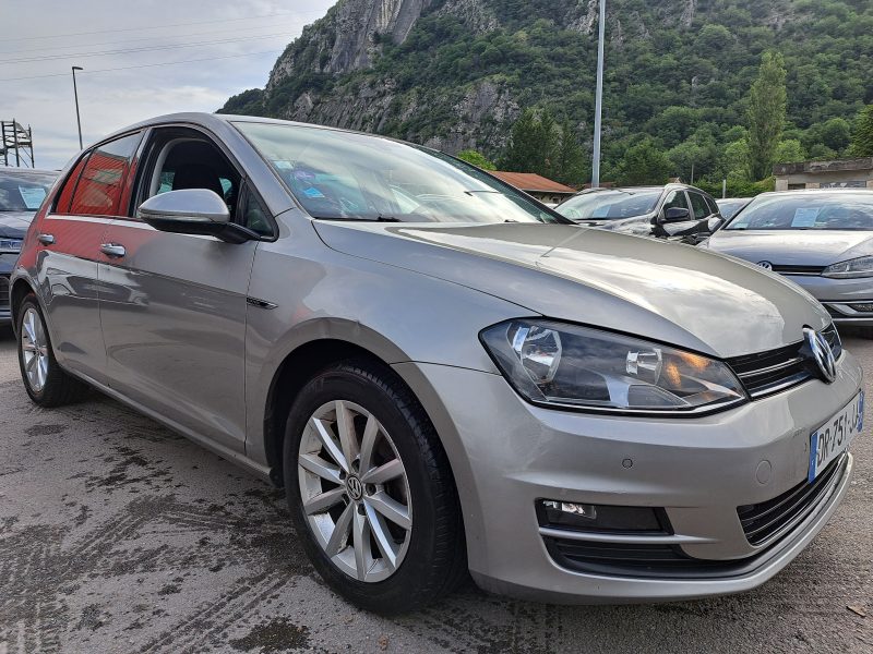 VOLKSWAGEN GOLF VII 2015