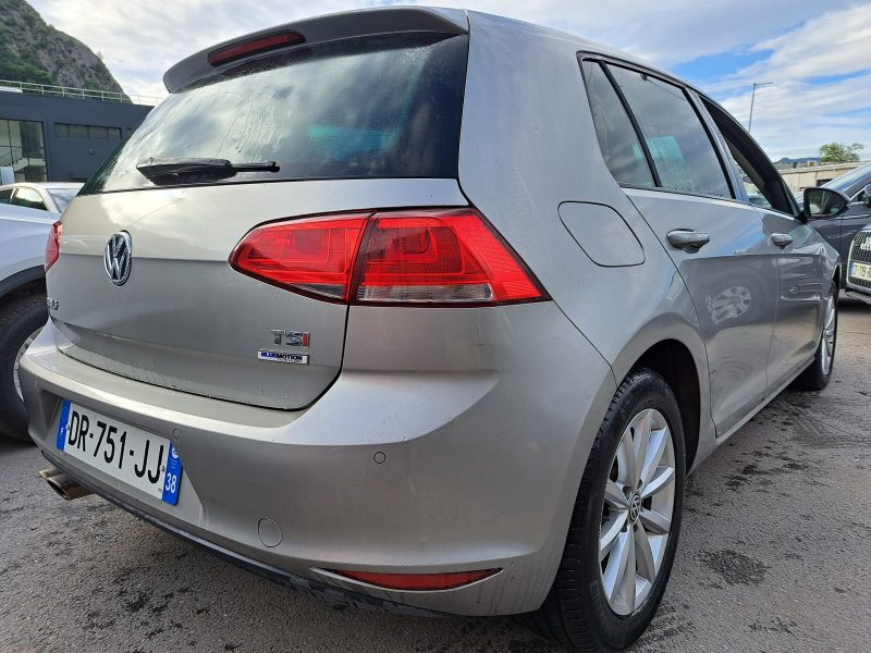 VOLKSWAGEN GOLF VII 2015