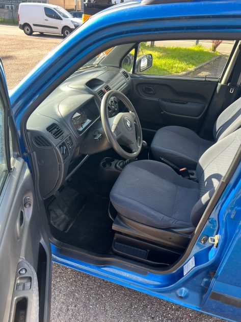 SUZUKI WAGON R+ Berline bicorps trois ou cinq portes 2005