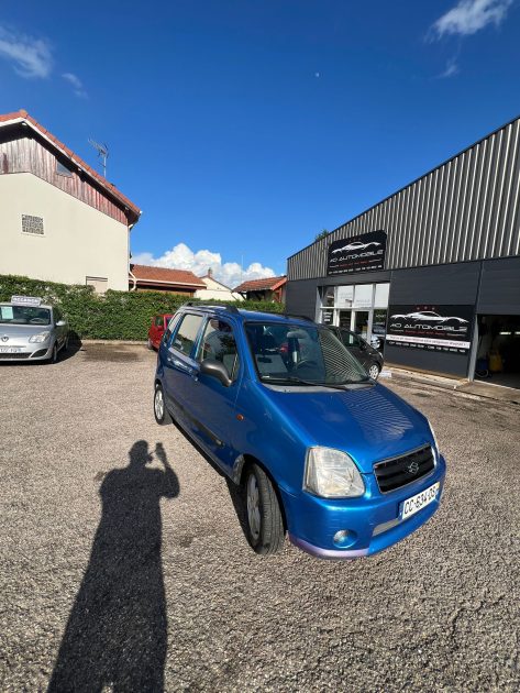 SUZUKI WAGON R+ Berline bicorps trois ou cinq portes 2005