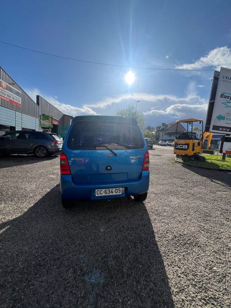 SUZUKI WAGON R+ Berline bicorps trois ou cinq portes 2005