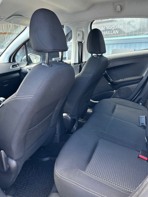 PEUGEOT 208 ALLURE 2016