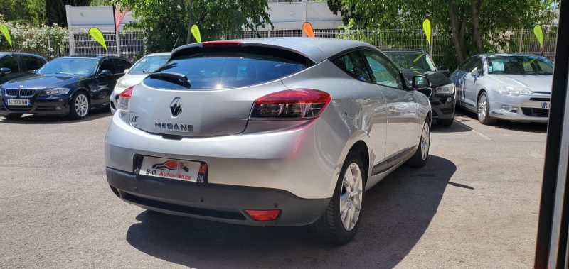 Renault Mégane III Coupé 1.5 dCi 110ch, *Idéale jeune permis*,