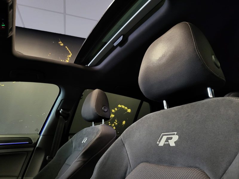 VOLKSWAGEN GOLF VII R 2.0 DSG7 4MOTION 300cv / SUIVI VOLKSAWAGEN / TOIT OUVRANT / CAMERA / KEYLESS
