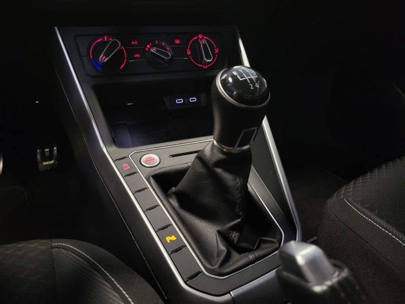 VOLKSWAGEN POLO 1.0 TSI 95cv ACTIVE VIRTUAL COCKPT / CARPLAY / SUIVI COMPLET VOLKSWAGEN