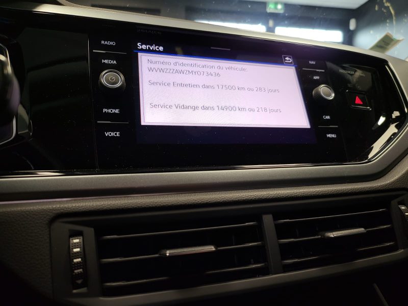 VOLKSWAGEN POLO 1.0 TSI 95cv ACTIVE VIRTUAL COCKPT / CARPLAY / SUIVI COMPLET VOLKSWAGEN