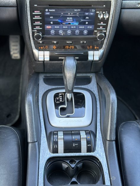 PORSCHE CAYENNE 2004