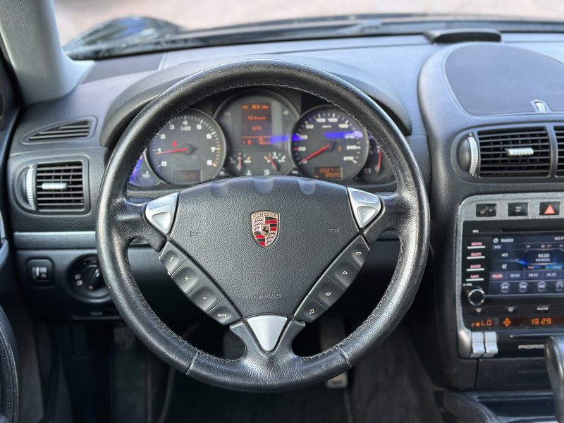 PORSCHE CAYENNE 2004