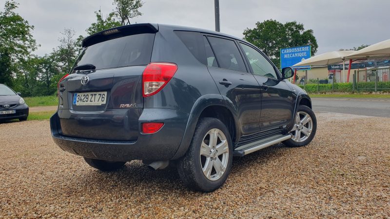 TOYOTA RAV 4 III 2007