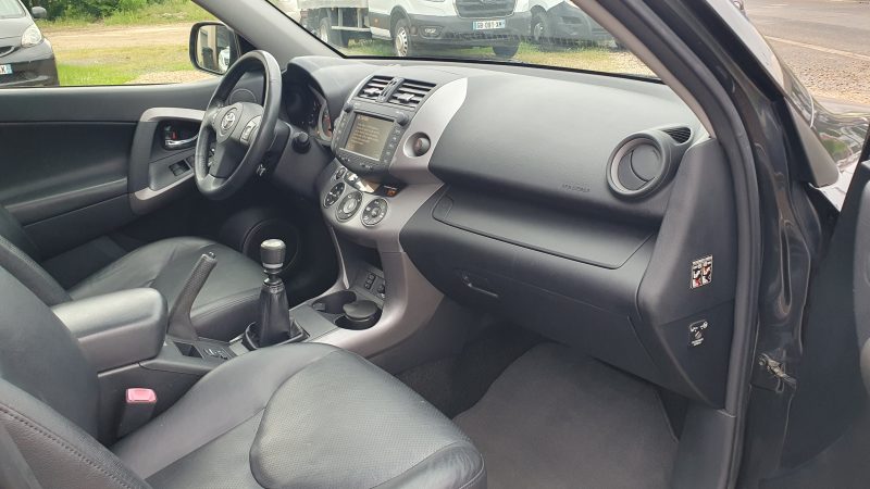 TOYOTA RAV 4 III 2007