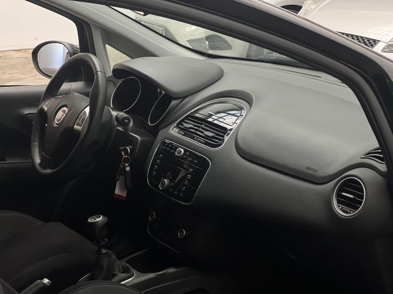 FIAT PUNTO 1.4 MPI 105CH MULTIAIR LOUNGE